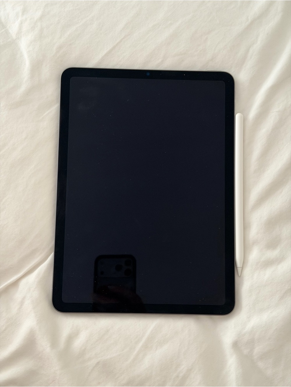 Apple iPad Air (5th Generation): with M1 chip, 10.9-inch 64GB + Apple Pencil